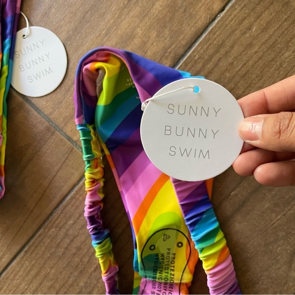 Sunny Bunny Swim Kassandra Bottom in Rainbow
Swirl Sz M - Picture 6 of 7